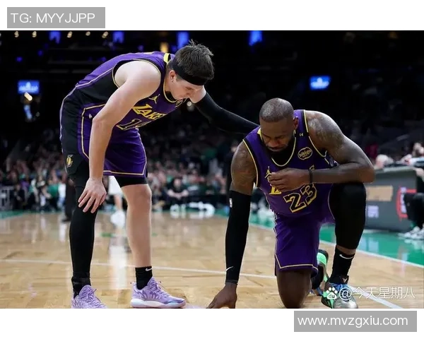 足球明星与詹姆斯的精彩对决视频引发热议引领体育圈新风潮 足球明星与詹姆斯的精彩对决视频引发热议引领体育圈新风潮